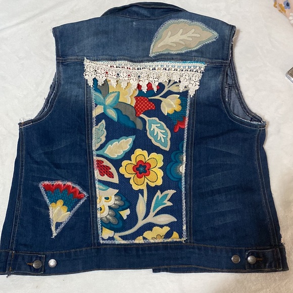 Styles Ever After jean vest with lacy and flower details - Picture 2 of 3